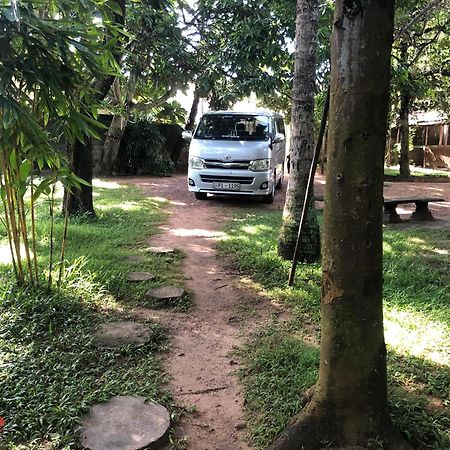 Sylvester Villa Hostel Negombo Exterior foto